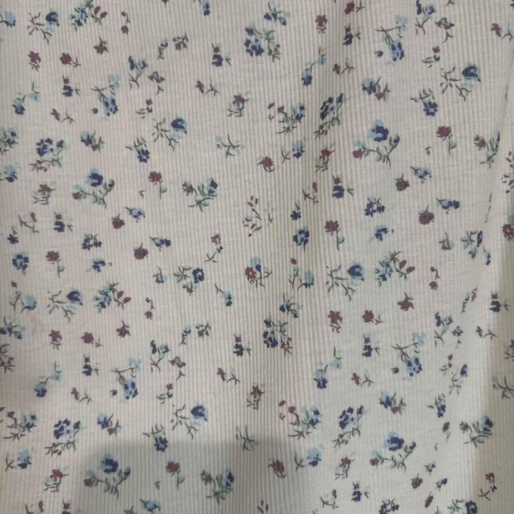 Things Between Women's Floral Tank Top - White - Picture 4 of 4